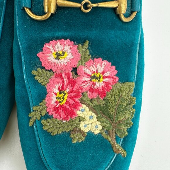 Gucci Velvet Floral Embroidered Princetown Slippers, Size 39.5 - Picture 7 of 10